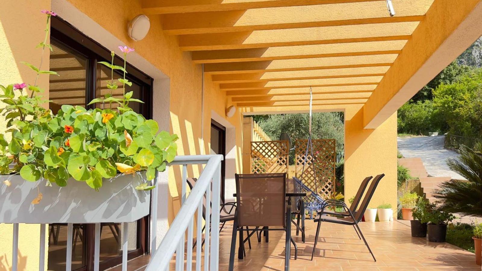 Villa Risan Apartments Exteriér fotografie