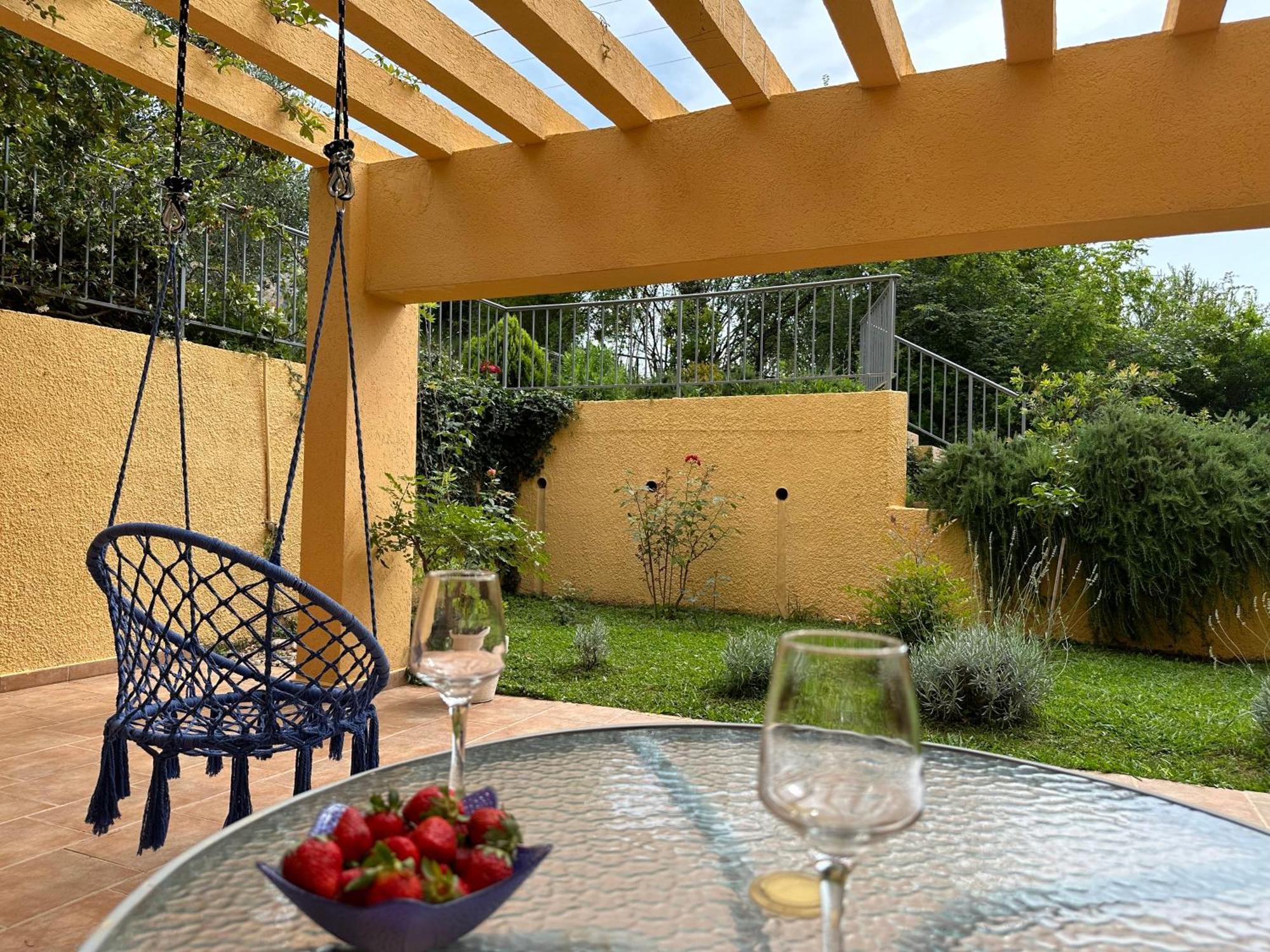 Villa Risan Apartments Exteriér fotografie