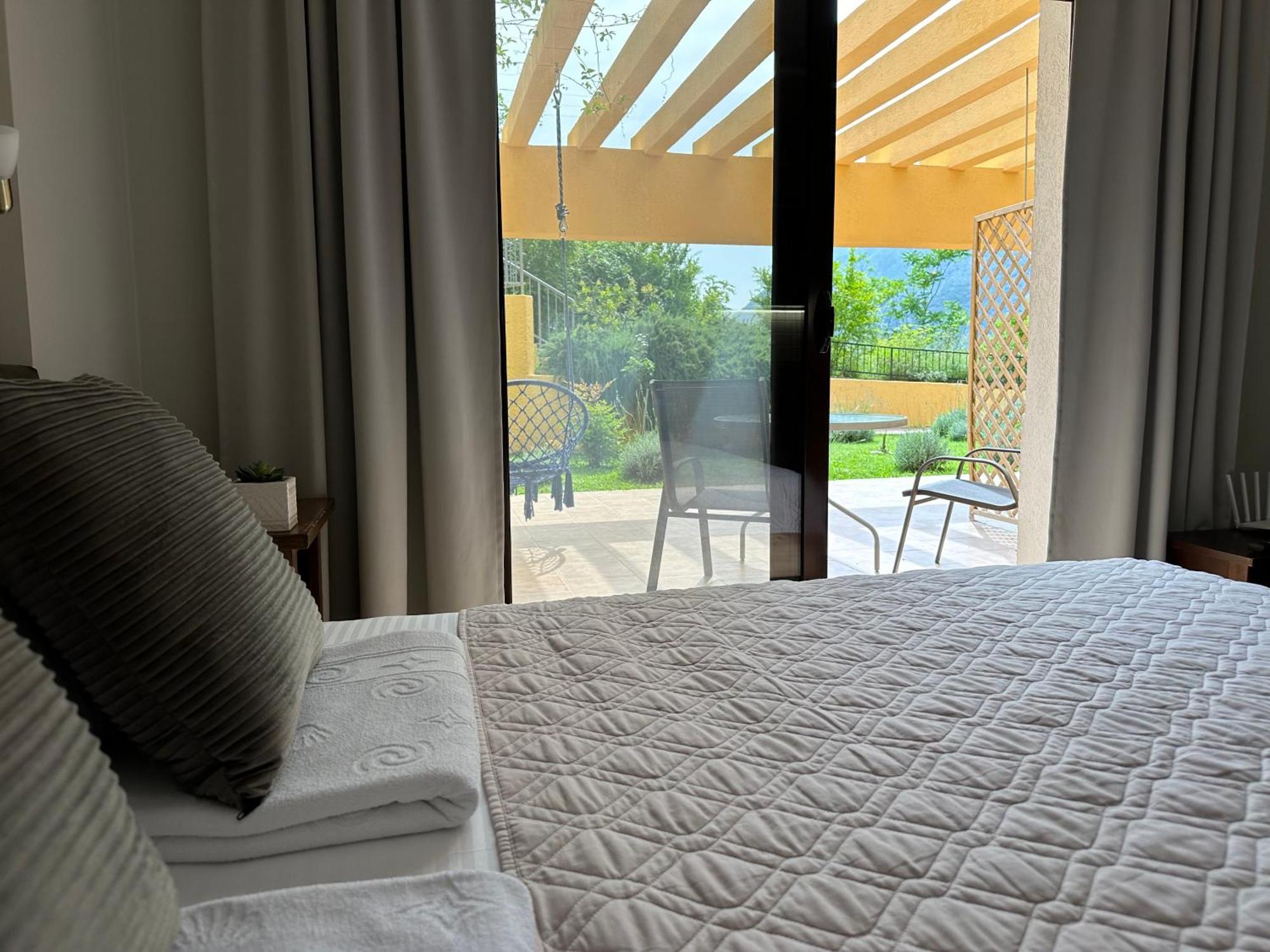 Villa Risan Apartments Exteriér fotografie